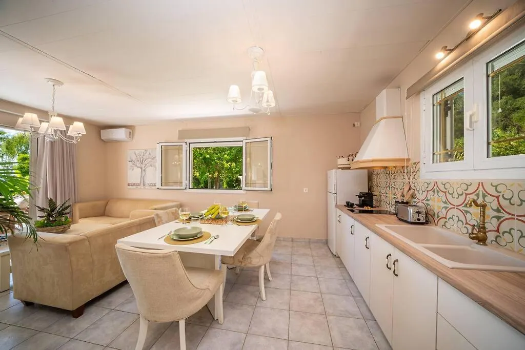 Gaia Residences With Lush Garden And Pool Argostoli  Greece