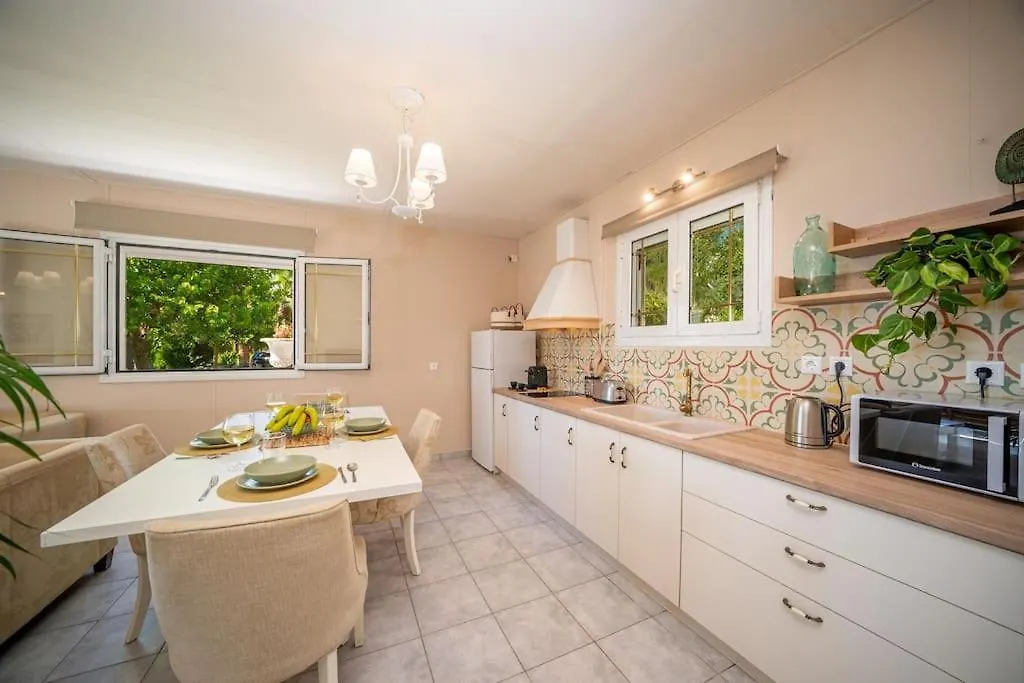 Holiday home Gaia Residences With Lush Garden And Pool Argostoli