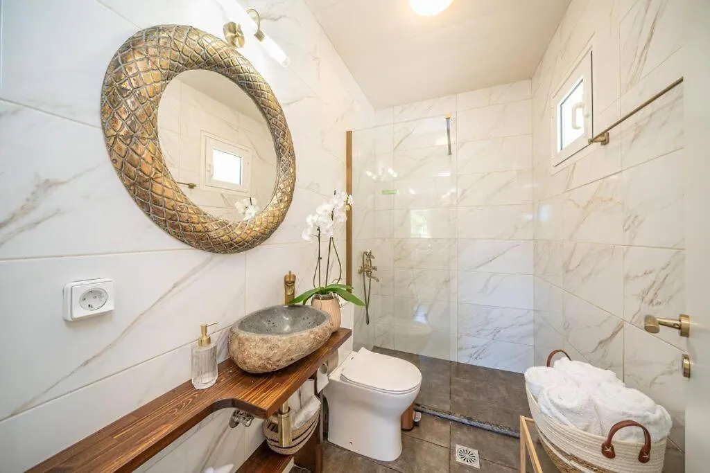 Gaia Residences With Lush Garden And Pool Argostoli  Argostoli (Kefalonia)